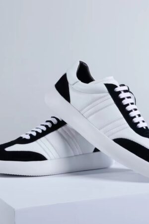 [브리오니] 스웨이드 트리밍 가죽 스니커즈