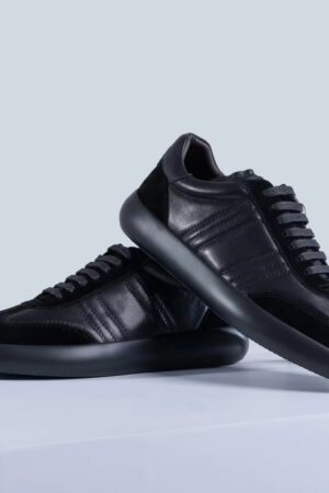 [브리오니] 스웨이드 트리밍 가죽 스니커즈