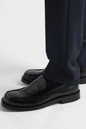 [프라다] 26 F/W 브러시드 레더 로퍼