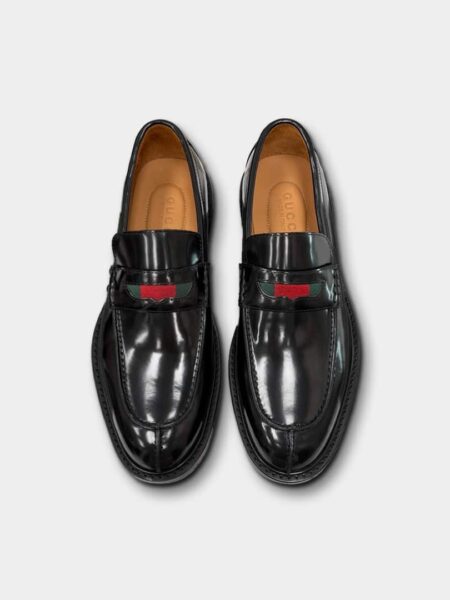 [구찌] 웹 디테일 가죽 로퍼