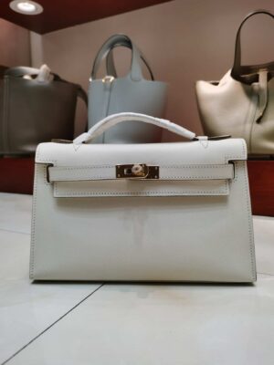 [에르메스] 켈리 22cm Epsom/ Nata - Gold