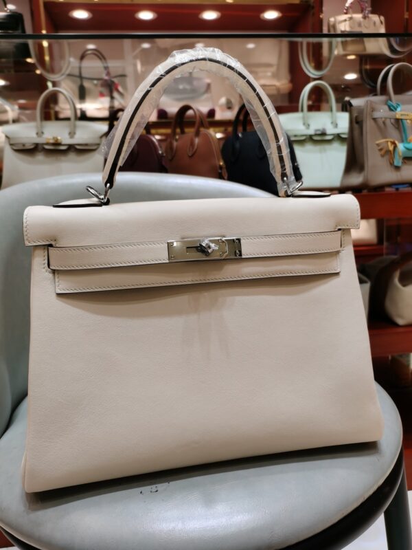[에르메스] 켈리 32cm Swift/ Nata - Silver
