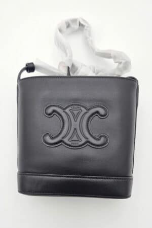 [매장 상품] 셀린느 퀴르 트리옹프 미니 버킷백