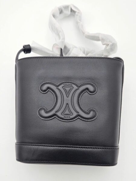 [매장 상품] 셀린느 퀴르 트리옹프 미니 버킷백