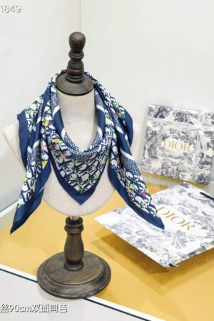 [디올] 2026 시즌 신상 '오블리크 & 플로럴' 양면 트윌 실크 스카프