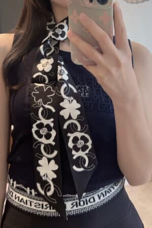 [샤넬] 26S 시즌 신상 '카툰 레터링' 프리미엄 실크 트윌리 (3 COLOR)