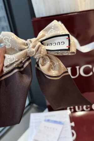 [구찌] 클래식 GG 모노그램 더블페이스 실크 롱 트윌리