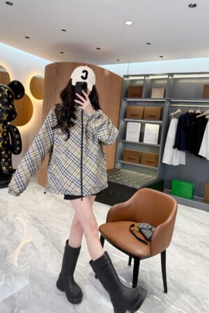 [버버리] 남성 양면 빈티지 체크 후드 자켓