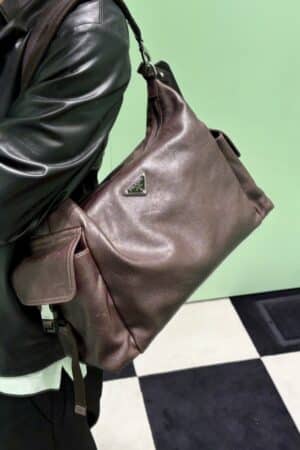 [프라다] 익스플로러 카프스킨 호보백 (2VH204) (2 COLOR)