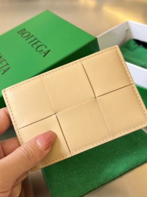 [보테가베네타] 카세트 신용카드 케이스 651401