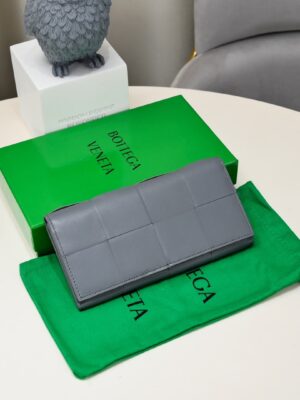 [보테가베네타] 롱 카세트 장지갑 749463(일반 소가죽)