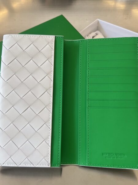 [보테가베네타] 인트레치아토 장지갑 749436 (상급)