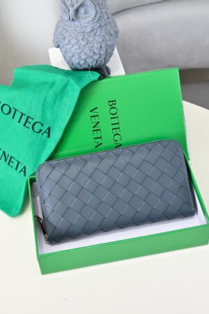 [보테가베네타] 인트레치아토 지퍼-어라운드 장지갑  814838