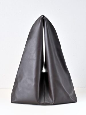 [더 로우] 빈들 미디엄 가죽 토트백 브라운