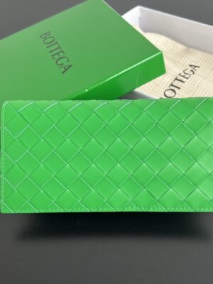 [보테가베네타] 인트레치아토 장지갑 그린