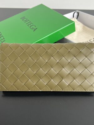 [보테가베네타] 인트레치아토 장지갑 올리브