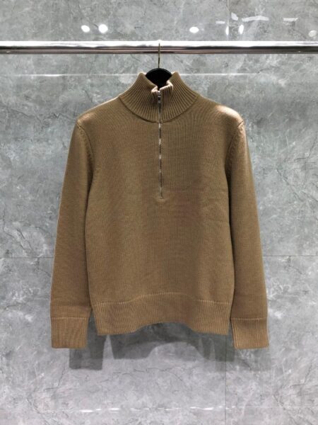 [톰브라운] 기스 인타르시아 메리노 울 목 넥 풀오버