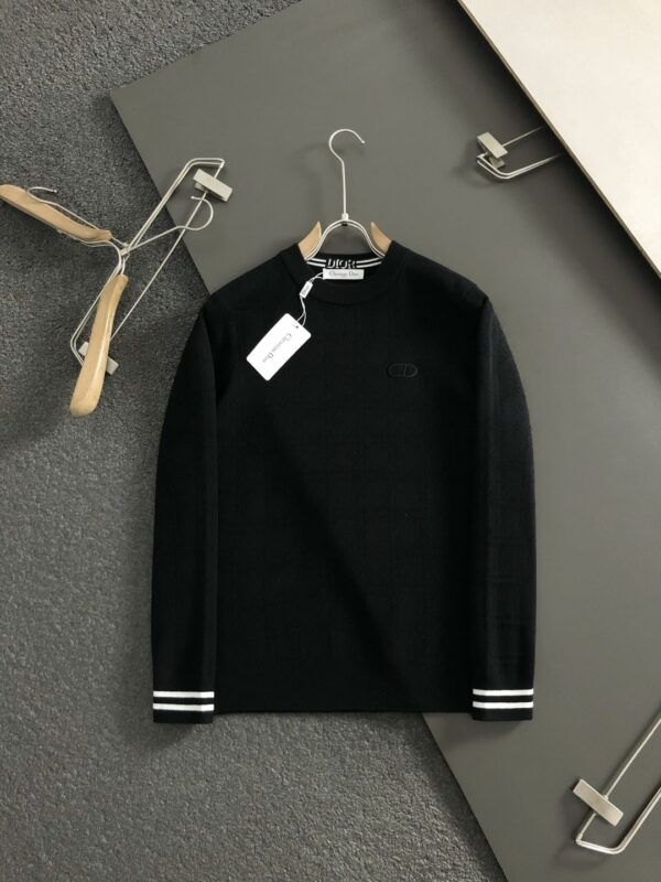 [디올] 모노크롬 엠브로이드 울 스웨터