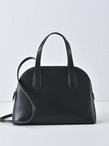 [더 로우] 미디엄 인그리드 가죽 백 / 블랙