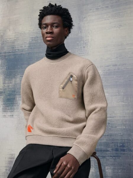 [에르메스] 레더 디테일 바시티 크루넥 셔츠 (3 COLORS)