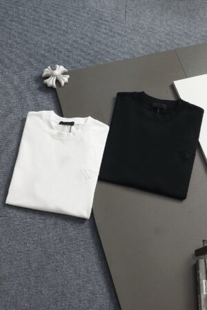 [프라다] 트라이앵글 로고 코튼 반팔 티셔츠(2 COLORS)