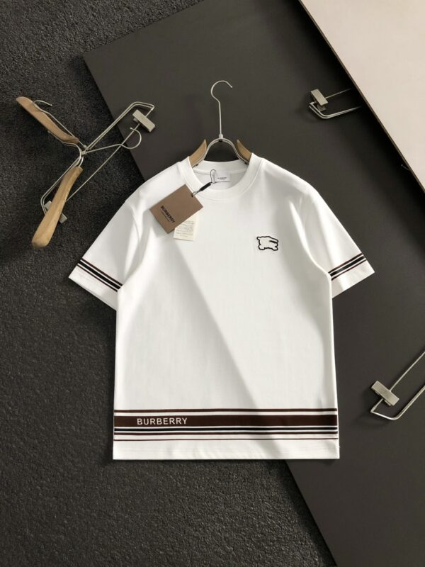 [버버리] 체크 스트라이프 디테일 티셔츠 (2 COLORS)