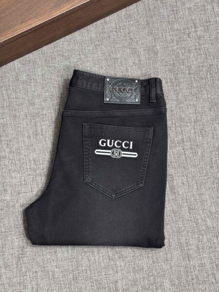 [구찌] 블랙 데님 청바지