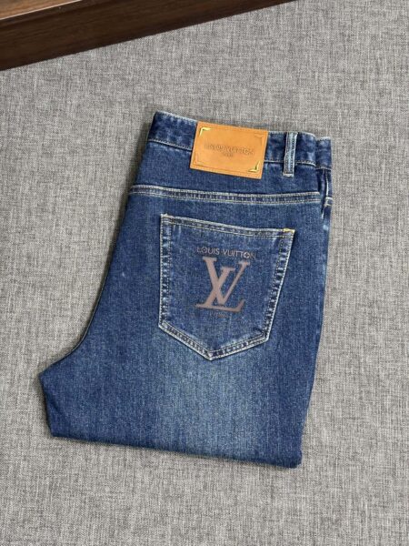 [루이비통] 모노그램 가죽 패치 슬림핏 청바지