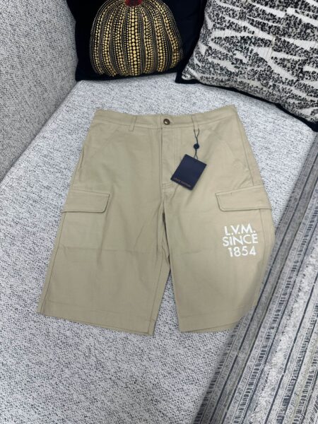 [루이비통] 시그니처 카고 반바지 ( 2 COLORS)