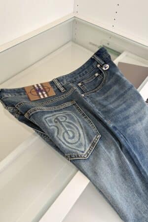 [버버리] B 쉴드 로고 데님 진