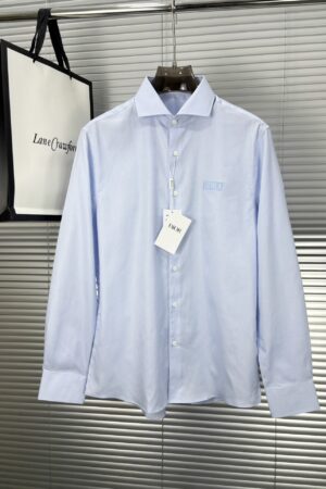 [디올] 라이트 블루 코튼 포플린 직사각형 자수 로고 셔츠