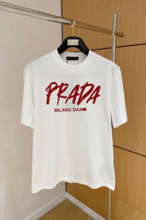 [프라다] 브러쉬 로고 반팔 티셔츠 ( 2 COLORS)
