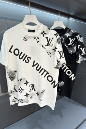 [루이비통] 대각선 모노그램 & 로고 티셔츠 (2 COLORS)