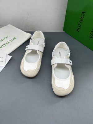 [보테가베네타] 테크니컬 메쉬 마리제인 스니커즈 (2 COLOR)