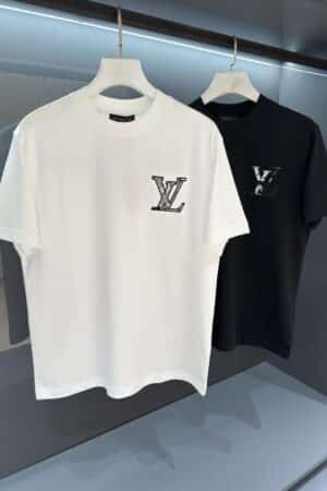 [루이비통] LV 자수 시그니처 티셔츠 (2 COLORS)