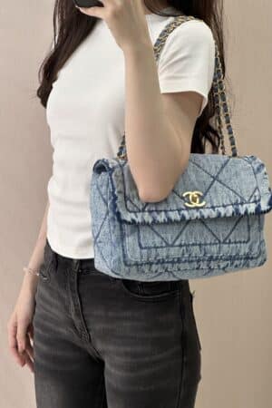 [샤넬] 25K 시즌 신상 블루 데님 플랩백 AS5737 (2 COLOR)