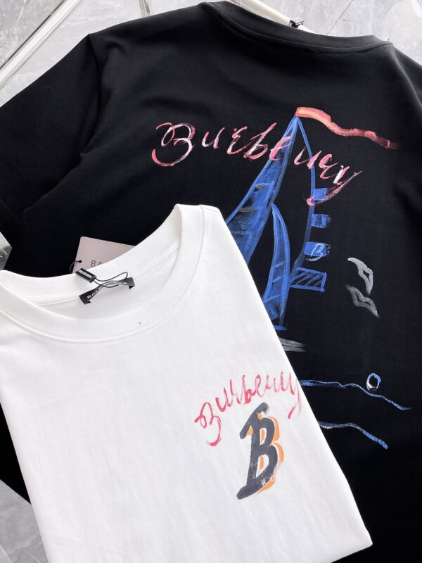 [버버리] 세일보트 프린트 반팔티 (2 COLORS)