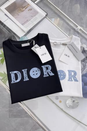 [디올] x 스톤아일랜드 자수 로고 티셔츠 (2 COLORS)
