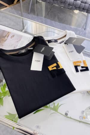[펜디] FF 로고 패치 티셔츠 (2 COLORS)