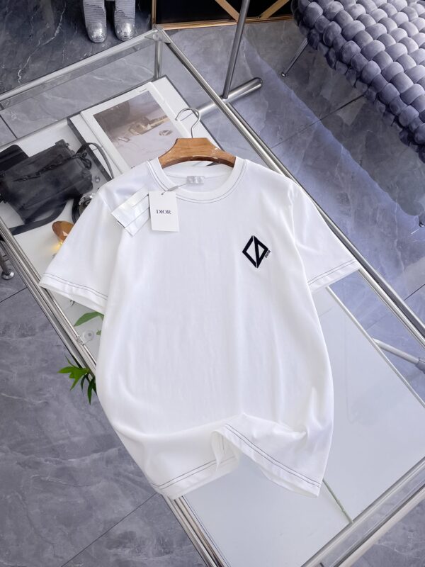 [디올] CD 다이아몬드 릴랙스핏 티셔츠 (2 COLORS)