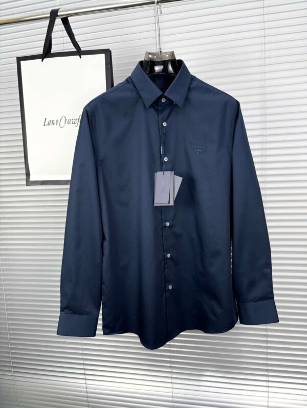 [프라다] 스트레치 코튼 자수 로고 셔츠 (3 COLORS)