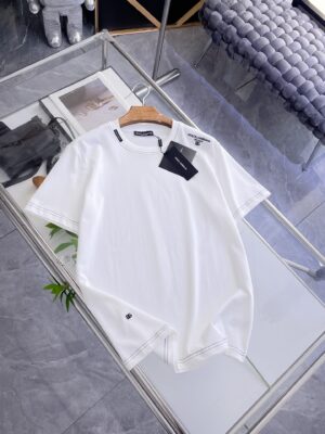 [돌체앤가바나] 콘트라스트 스티치 DG 로고 코튼 티셔츠 (2 COLORS)