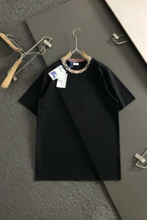 [버버리] 체크 트림 코튼 티셔츠 - 블랙