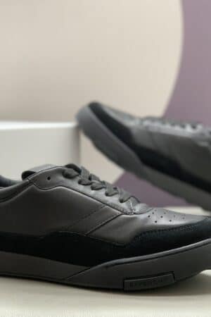 [지방시] 스웨이드 믹스 가죽 로우탑 스니커즈(블랙)