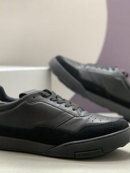 [지방시] 스웨이드 믹스 가죽 로우탑 스니커즈(블랙)