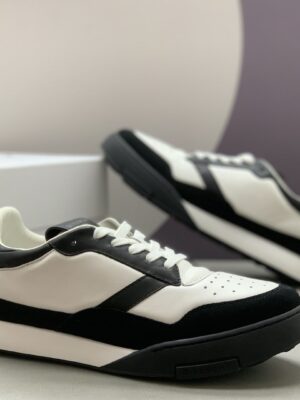 [지방시] 스웨이드 믹스 가죽 로우탑 스니커즈(블랙&화이트)