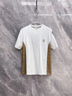 [버버리] 스퀘어 B 로고 체크 패널 티셔츠 (2 COLORS)