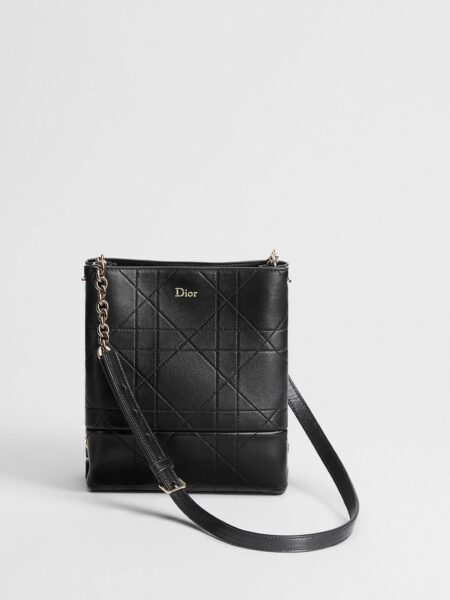 [디올] 트리아농 버티컬 체인 백 스몰 M0720OSQM