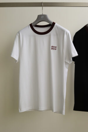 [미우미우] 배색 트리밍 티셔츠 (2 COLORS)