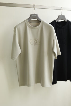 [크롬하츠] 고딕 레터링 티셔츠 (2 COLORS)